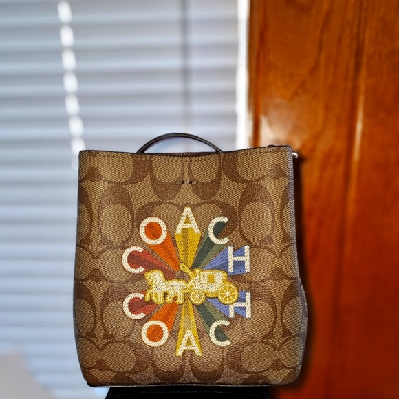Coach Mini Town Bucket Signature And Rainbow W/Matching Wristlet - Picture 1 of 4